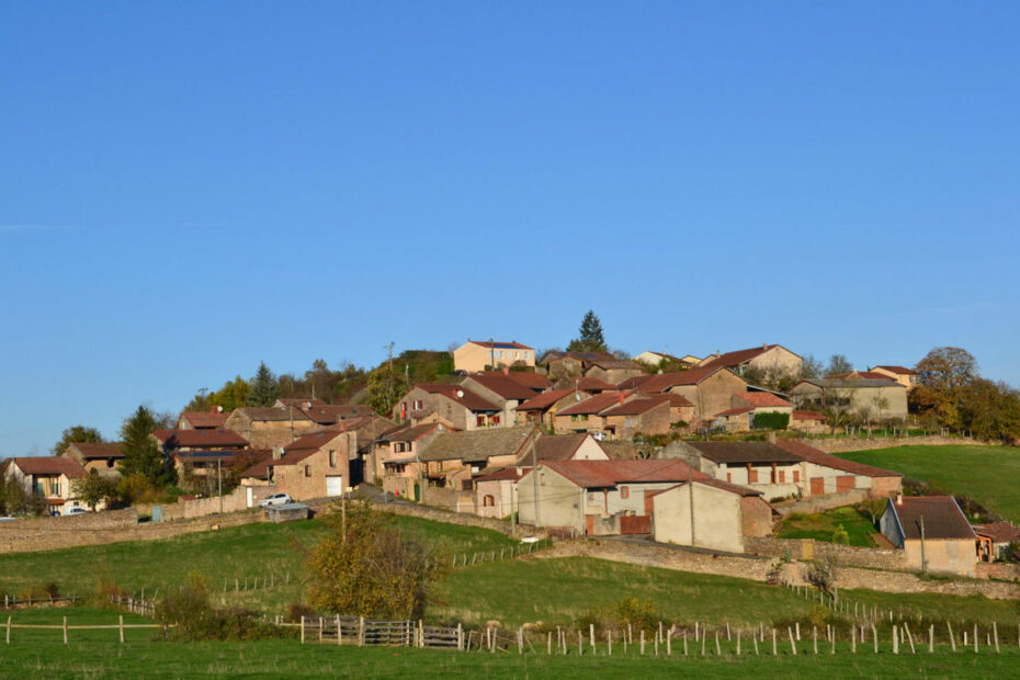 Mont Saint Pierre, point culminant de Jalogny ©Jalogny